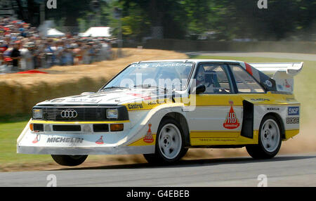 Une voiture de rallye historique Audi Quattro participe à l'ascension de la colline au Goodwood Festival of Speed de Chichester, West Sussex. Banque D'Images