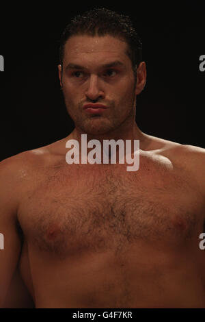 - Boxe Poids lourd britannique Dereck Chisora - Titre v Tyson Fury - Wembley Arena Banque D'Images