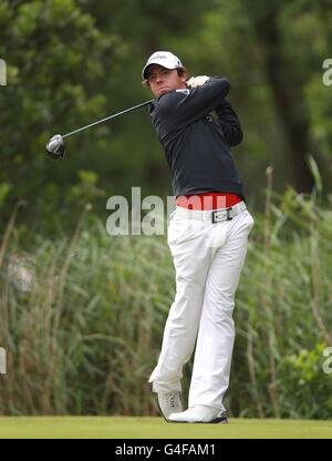 Golf - 2011 Irish Open - troisième jour - Club de golf et de pêche Killarney. Rory McIlroy d'Irlande du Nord sur le 7e tee Banque D'Images