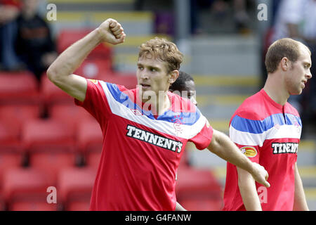 Soccer - Clydesdale Bank Scottish Premier League - St Johnstone v Rangers - McDiarmid Park Banque D'Images