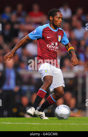 Football - Carling Cup - Deuxième tour - Aston Villa v Hereford United - Villa Park Banque D'Images