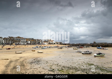 Vues sur Cornwall. Vue générale sur le port de St. Ives Cornwall. Banque D'Images