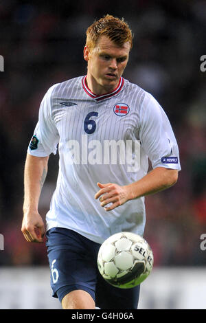 Football - UEFA Euro 2012 - qualification - Groupe H - Danemark / Norvège - Parken Stadion.John Arne Riise, Norvège Banque D'Images