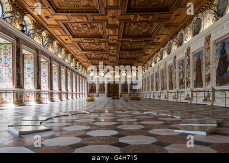 Vue de la salle d'espagnol, Château d'Ambras, Innsbruck, Tyrol, Autriche Banque D'Images