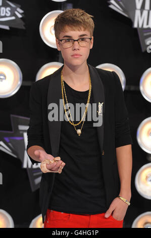 MTV Video Music Awards 2011 - arrivées.Justin Bieber arrive aux MTV Video Music Awards 2011 au Nokia Theatre L.A.VIVRE à Los Angeles, Etats-Unis. Banque D'Images