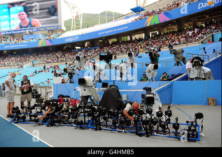 Athlétisme - Championnats du monde IAAF 2011 - deuxième jour - Daegu. Les médias se sont mis en place à l'intérieur du stade de Daegu Banque D'Images