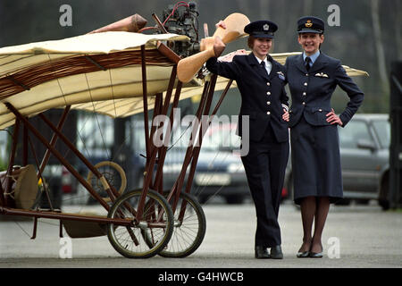 Transports - Femmes dans l'Aviation Exposition - Brooklands Banque D'Images