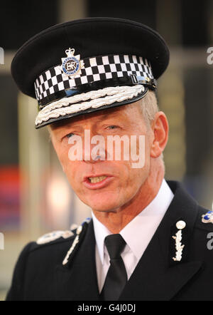 Nouveau commissaire de police met.Bernard Hogan-Howe, nouveau commissaire de police métropolitaine, est vu à l'extérieur de New Scotland Yard, Londres. Banque D'Images