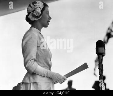 Image - La reine Elizabeth II Tour du Commonwealth - Nouvelle Zélande Banque D'Images