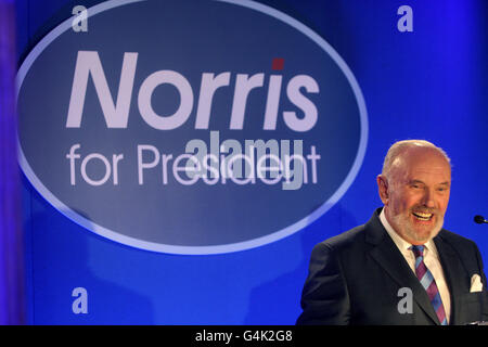 Le candidat présidentiel irlandais David Norris lance sa campagne électorale au Irish Writers Museum, à Dublin. Banque D'Images