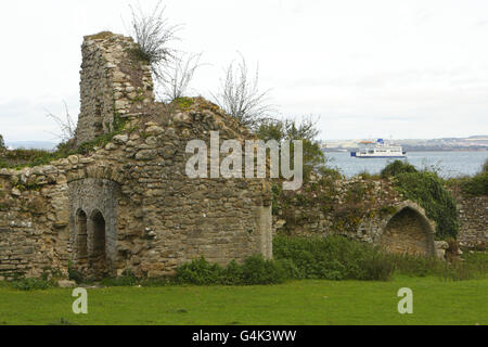 Quarr Abbey stock.Une vue générale des ruines du XIIe siècle de l'abbaye de Quarr près de Ryde sur l'île de Wight. Banque D'Images