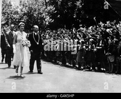 Image - La reine Elizabeth II Tour du Commonwealth - Nouvelle Zélande Banque D'Images