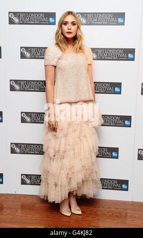 Elizabeth Olsen arrive à la première de Martha Marcy May Marlene à vue, Leicester Square, Londres, dans le cadre du 55e BFI London film Festival. Banque D'Images