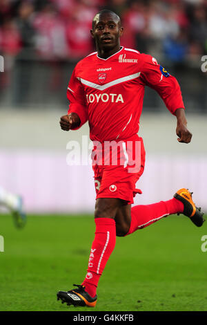 Football - Ligue française 1 - Valenciennes / Sochaux - Stade du Hainaut. Mody Traore, Valenciennes Banque D'Images