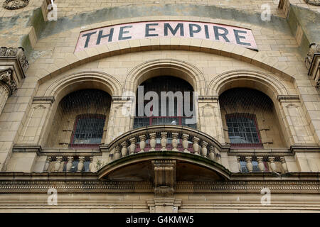 Hors saison British Seaside Towns - Great Yarmouth.Vue générale sur l'Empire Theatre dans la ville côtière de Norfolk, Great Yarmouth Banque D'Images