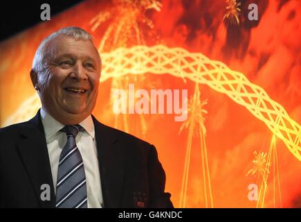 Football - Carling Cup - quatrième tour - Wolverhampton Wanderers / Manchester City - Molineux. Mike Summerbee, ancien joueur de Manchester City Banque D'Images