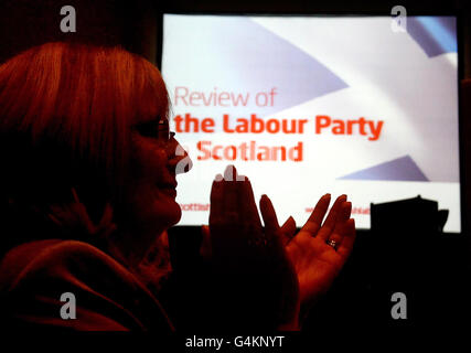 La Secrétaire d'État fantôme pour l'Écosse Margaret Curran à la Royal concert Hall de Glasgow à la conférence Scottish Labour Party Review. Banque D'Images