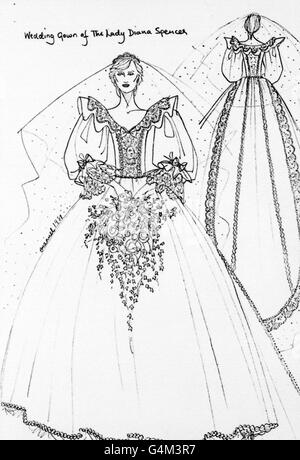 Croquis des vues avant et arrière de la robe de mariage que doit porter Lady Diana Spencer lors de son mariage avec le prince de Galles à la cathédrale Saint-Paul de Londres. Conçue par Elizabeth et David Emanuel, cette robe est dotée d'un train amovible de 25 pieds de long. Le voile de la mariée de tulle de soie ivoire, étoilé par des milliers de petites paillettes de nacre brodées à la main, est maintenu en place par le tiara de diamant de la famille Spencer. La mariée portera également des anneaux d'oreille de diamant, prêtés par sa mère. Banque D'Images