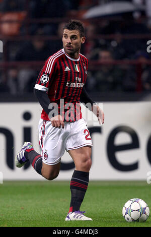 Football - Ligue des champions de l'UEFA - Groupe H - AC Milan / BATE Borisov - Giuseppe Meazza. Antonio Nocerino, CA Milan Banque D'Images