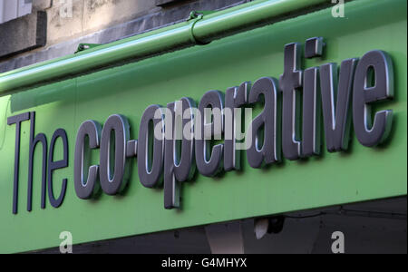 Une vue générale d'un magasin de cuisine coopérative à Peebles, aux frontières écossaises. Banque D'Images