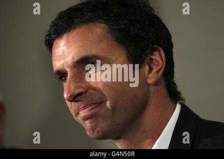 Gary Speed est nommé nouveau directeur d'équipe au pays de Galles lors d'une conférence de presse à l'hôtel Vale, Hensol. Banque D'Images