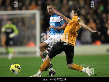 Football - Barclays Premier League - Wolverhampton Wanderers / Sunderland - Molineux.Lee Cattermole de Sunderland (à gauche) et David Edwards de Wolverhampton Wanderers (à droite) Banque D'Images