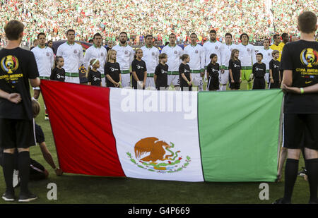 Los Angeles, Californie, USA. 18 Juin, 2016. La photo de l'équipe du Mexique à la Copa America match de football entre le Mexique et le Chili à la Levi's Stadium à Santa Clara, Californie, 18 juin 2016. Le Chili a gagné 7-0. Ringo : crédit Chiu/ZUMA/Alamy Fil Live News Banque D'Images