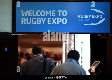 Rugby Expo 2011 - deuxième jour - Twickenham.Signalétique Rugby Expo pendant le deuxième jour de l'exposition Rugby à Twickenham Banque D'Images