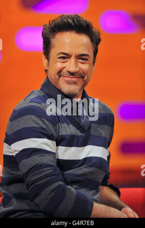 Robert Downey Jr, pendant le tournage du Graham Norton Show, aux London Studios, dans le sud de Londres, devant être diffusé sur BBC One vendredi soir. Banque D'Images