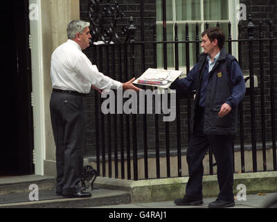 Service postal britannique - 10 Downing Street - Londres Banque D'Images