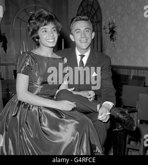 Musique - Shirley Bassey Engagement - Les Ambassadeurs Club, West End, Londres Banque D'Images