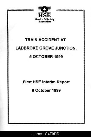 Couverture du rapport de crash ferroviaire Banque D'Images