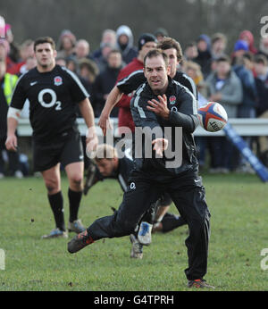 Rugby Union - session de formation en Angleterre - terrains de jeux de l'Université de Leeds.Charlie Hodgson en Angleterre lors d'une session de formation organisée à l'Université de Leeds Playing Fields, Weetwood, Leeds. Banque D'Images