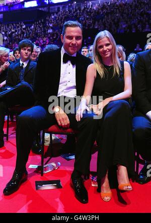 David Walliams et sa femme Lara Stone lors des prix de l'ont 2012 à l'O2, Greenwich, Londres Banque D'Images