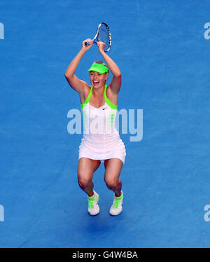 La russe Maria Sharapova célèbre la défaite de Petra Kvitova en République tchèque Banque D'Images