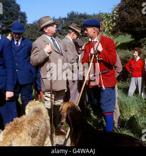 Chasse - Otterhounds - Kendal et District Hounds - Kent.Le Huntsman de Kendal et District Pack, Tom Harrison, à la réunion d'Eridge à Kent Banque D'Images