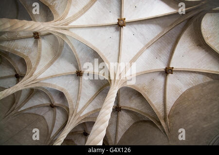 La Llotja voûte gothique intérieur à Palma de Majorque, îles Baléares, Espagne le 13 avril 2016. Banque D'Images