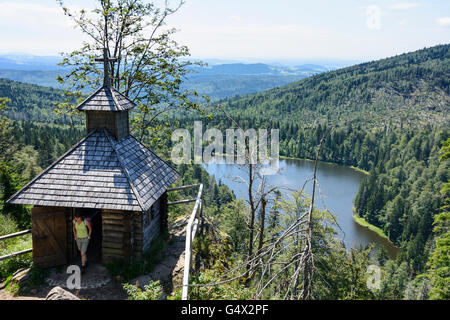 Chapelle Rachelseekapelle avec vue au lac Rachelsee, Nationalpark Bayerischer Wald, forêt de Bavière, Allemagne, le Parc National de Baye Banque D'Images