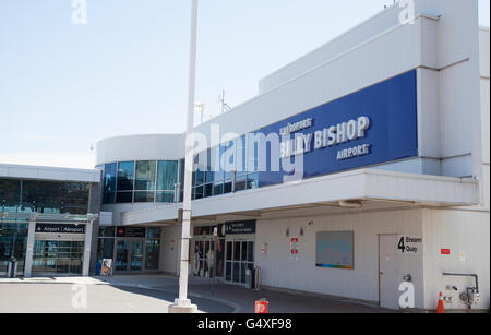 TORONTO - Le 17 mai 2016 : l'aéroport Billy Bishop de Toronto, communément connu sous le nom de l'aéroport des îles de Toronto, est un petit internationa Banque D'Images