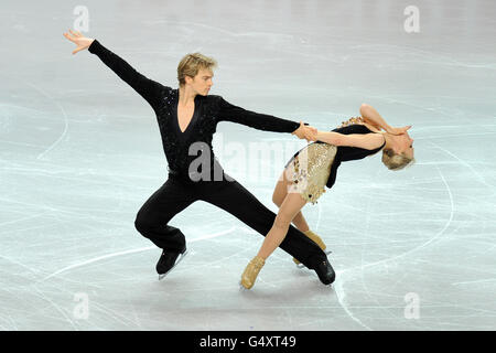 Sports d'hiver - Championnats européens de patinage artistique 2012 - troisième jour - Sheffield.Penny Coomes et Nicholas Buckland en Grande-Bretagne Banque D'Images