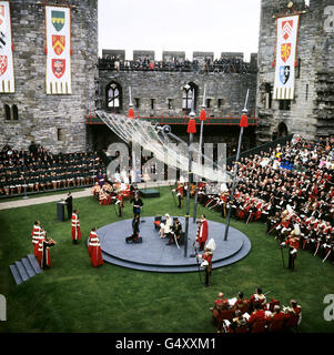 Une vue générale à l'intérieur du château de Caernarfon de l'investiture de Le Prince de Galles Banque D'Images