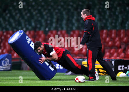 Rugby Union - RBS 6 Nations Championship 2012 - pays de Galles / Ecosse - Wales Training session - Vale Hotel.Mike Phillips lors d'une session de formation à l'hôtel Vale, Hensol. Banque D'Images