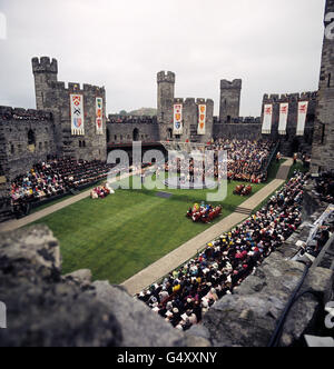 Une vue générale à l'intérieur du château de Caernarfon de l'investiture de Le Prince de Galles Banque D'Images