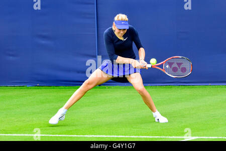 Donna Vekic (Croatie) jouant dans le premier tour de qualification, Aegon International, Eastbourne, 2016. (Photographe accrédité) Banque D'Images