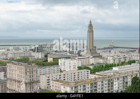 La zone du patrimoine mondial du Havre, construit par Auguste Perret avec St Joseph's église comme monument, Normandie, France Banque D'Images