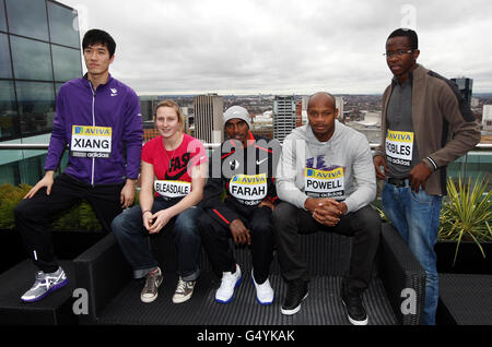 Athlètes (gauche-droite) Liu Xiang en Chine, Holly Bleasdale en Grande-Bretagne et Mo Farah, Asafa Powell en Jamaïque et Dayron Robles à Cuba lors d'un photocall à l'hôtel Crowne Plaza de Birmingham. Banque D'Images