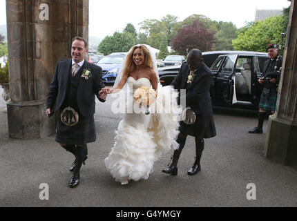 Tianna Chanel Flynn arrive à la Mar Hall resort de Renfrewshire avant son mariage à l'acteur Martin Compston. Banque D'Images