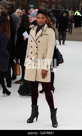 Denise Lewis arrivant pour le spectacle Burberry Prorsum à Kensington Gore, Londres. Banque D'Images