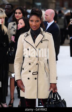 Burberry Prorsum Celebs assister à la Fashion Week de Londres - Banque D'Images