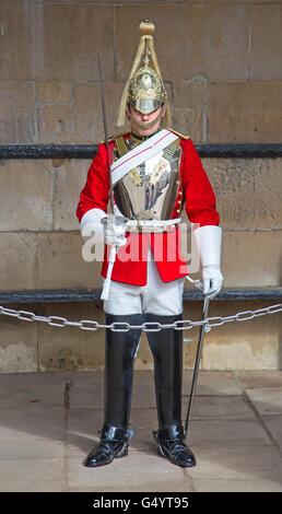 Londres - 16 avril : des inconnus des membres de la garde royale à proximité du palais de Whitehall, le 16 avril 2016 à London, United Kingd Banque D'Images